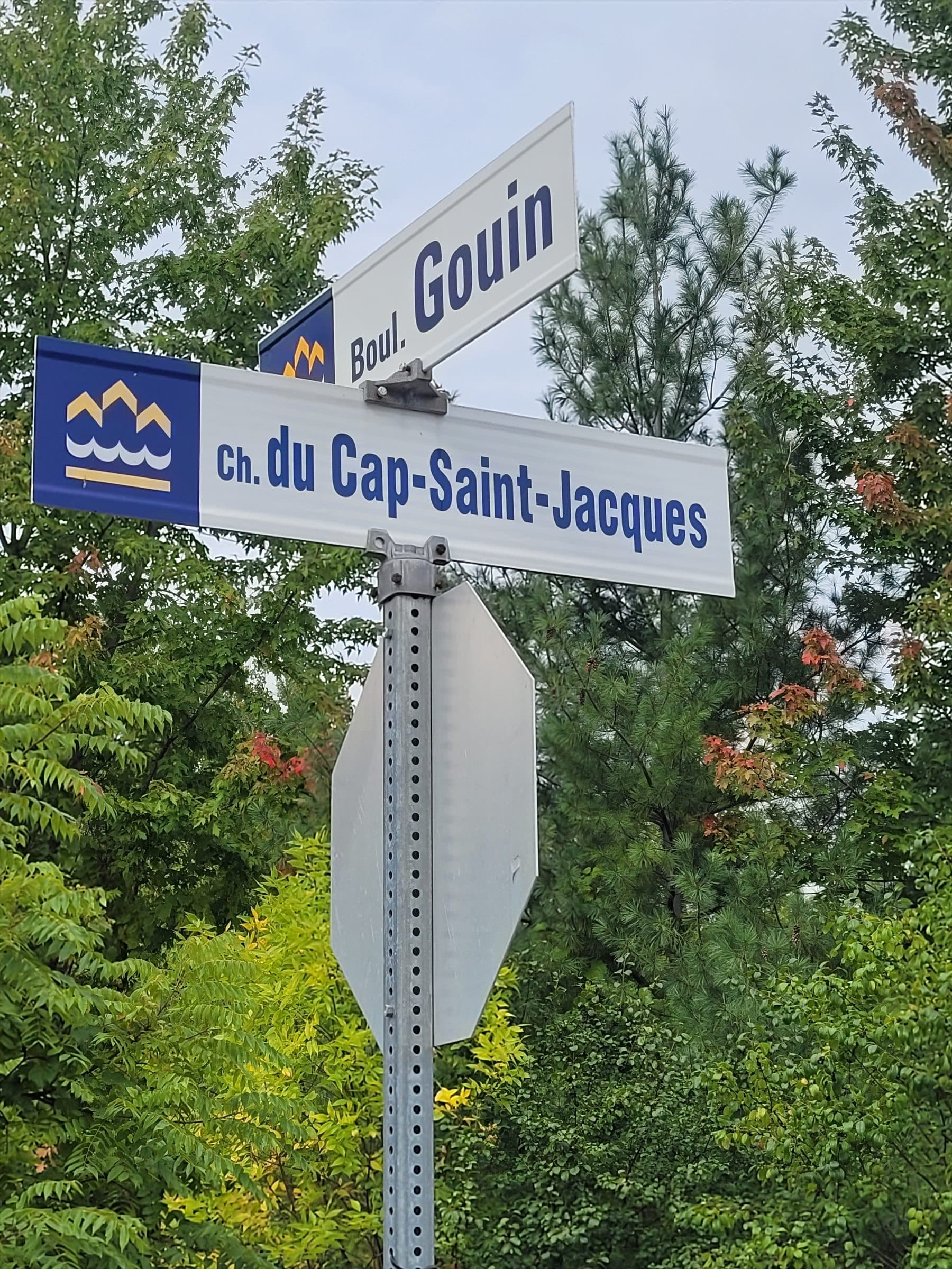 Pierrefonds street signs at Gouin Boulevard and chemin du Cap-Saint-Jacques
